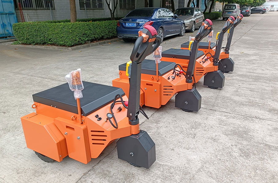 How many types of electric tractor?